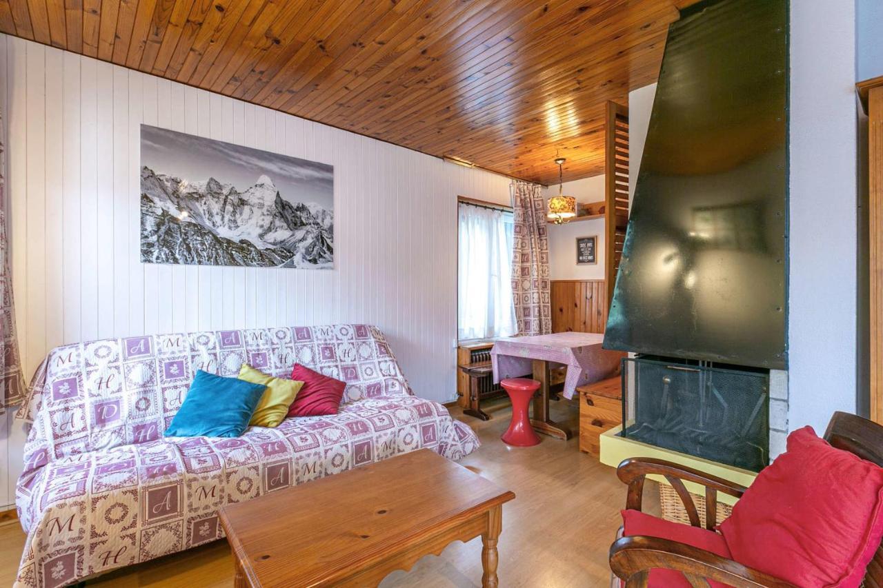 Village Center With Balcony View And Parking La Clusaz Exterior foto