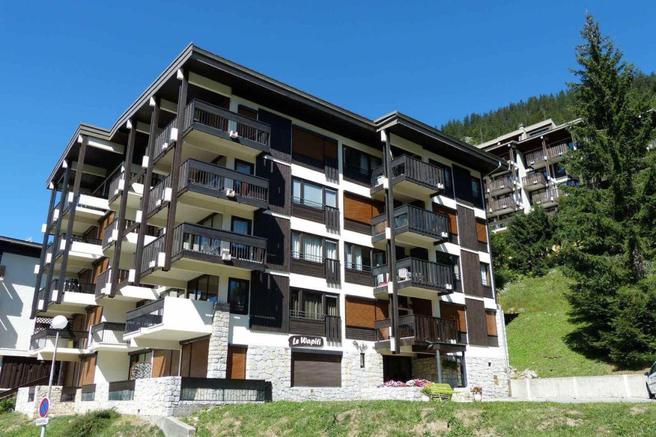 Village Center With Balcony View And Parking La Clusaz Exterior foto